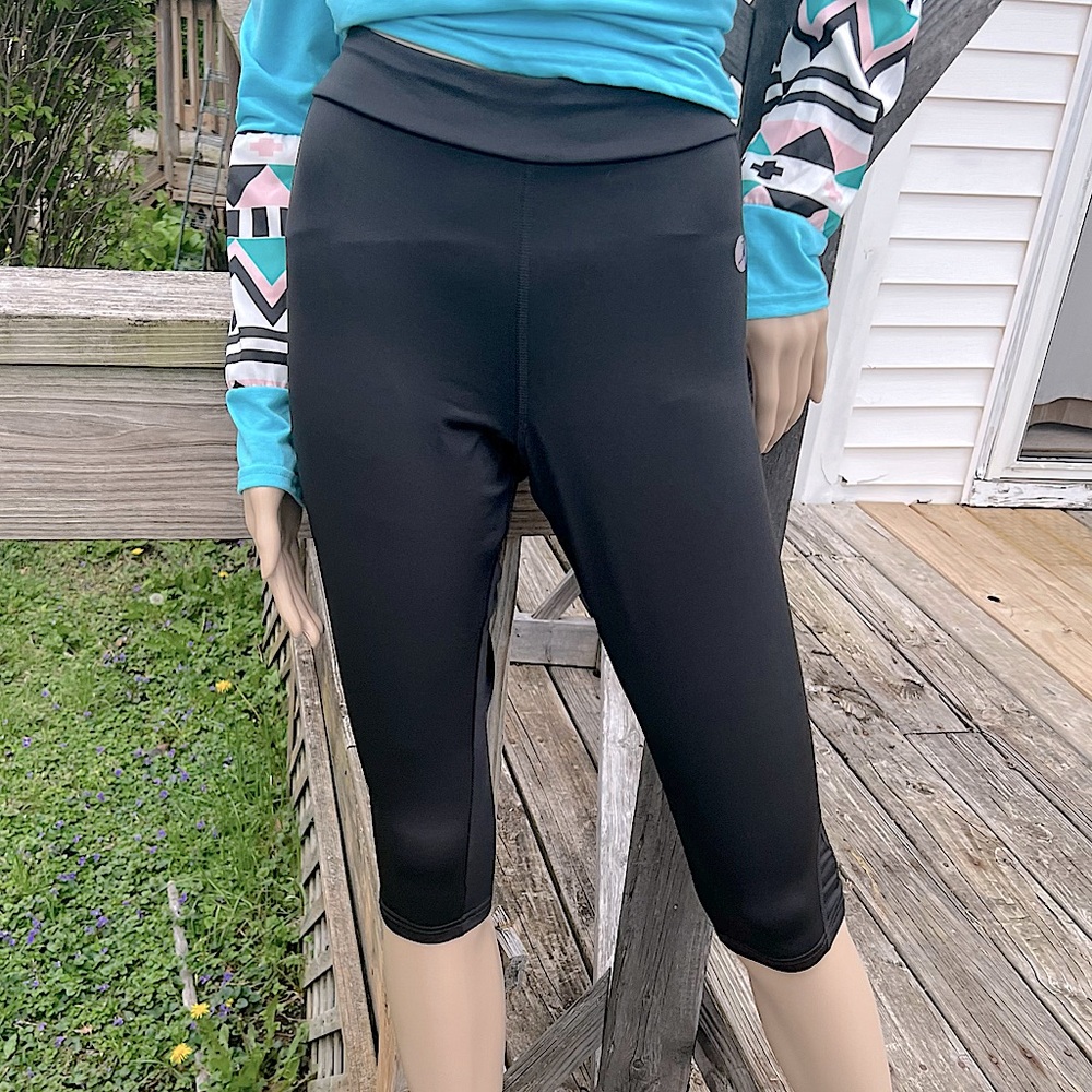 Necessity Black Capri Fitness Leggings SZ XL! NEW!